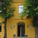 Vierseithof Лукенвальде