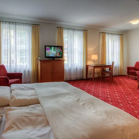 Vierseithof Nocleg ze śniadaniem 3*